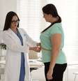 Embora sejam muito confundidos, há diferenças importantes entre o sobrepeso e a obesidade  Foto: New Africa | Shutterstock / Portal EdiCase