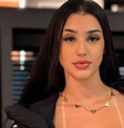 Bia Miranda tatua o rosto e a mão  Foto: Reprodução/Instagram / Contigo