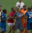 Luis Enrique, do PSG, dá tapa no rosto de João Pedro, do Chelsea, após derrota na final do Mundial  Foto: Reprodução/CazéTV