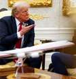 O presidente dos Estados Unidos, Donald Trump, durante reunião com o secretário-geral da Otan, Mark Rutte, no Salão Oval da Casa Branca em Washington D.C., em 14 de julho de 2025  Foto: Reuters / BBC News Brasil