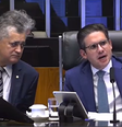 Hugo Motta discute com Carlos Jordy  Foto: Reprodução/TV Câmara