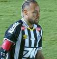 Neymar tenta sair da marcação do Mirassol. Reprodução/ Cazé TV  Foto: Jogada10