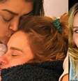 Carolina Dieckmmann e Preta Gil: amizade das famosas começou por conta de famosa - e poucos vão lembrar quem.  Foto: Reprodução/Instagram, @loracarola @pretagil / Purepeople