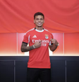 meio-campista passará a ter uma multa rescisória de 100 milhões de euros (cerca de R$ 650,1 milhões)  Foto: Divulgação/ Benfica