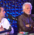 Otávio Mesquita (à esquerda) ao lado de seu filho, Luiz, durante participação no podcast Papagaio Falante  Foto: Reprodução | YouTube