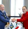 Lula e Claudia Sheinbaum, presidente do México, durante encontro por ocasião da Cúpula da CELAC, em Honduras  Foto: Divulgação/Ricardo Stuckert/PR