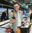 Organizar as finanças ajuda a economizar na hora de fazer compras no supermercado  Foto: hedgehog94 | Shutterstock / Portal EdiCase