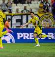 Jogadores do Mirassol comemoram gol  Foto: Davi Rocha/Sports Press Photo/Getty Images