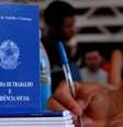 Dados do IBGE indicam que cerca de 5,5 milhões de pessoas buscaram trabalho nos três últimos meses de 2025  Foto: Marcello Casal Jr/Agência Brasil / Estadão
