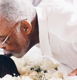 Gilberto Gil se despede de Preta Gil  Foto: Lia Maciel/Instagram/@cemiteriodapenitenciarj