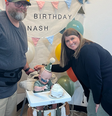 Nash ao lado dos pais  Foto: UI Health Care/Guinness Book