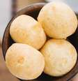 Menina de 9 anos morre após comer bolo e pão de queijo em Minas Gerais  Foto: Freepik 