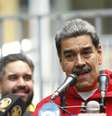 O presidente venezuelano Nicolás Maduro conversa com a imprensa logo após votar nas eleições municipais, realizadas em meio a tensões políticas e baixa participação popular, em 27 de julho de 2025.  Foto: AP - Cristian Hernandez / RFI