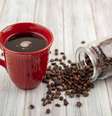 O café sem açúcar pode ser aliado do emagrecimento  Foto: Freepik
