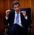 Ministro disse que vai se reunir com o secretário de Tesouro americano nos próximos dias e que os setores mais atingidos terão linha de crédito  Foto: Wilton Junior/Estadão / Estadão