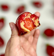 O morango do amor ganhou fama depois de viralizar no TikTok  Foto: Divulgação/iFood