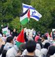 Protesto de estudantes em universidade dos EUA. Oponentes da definição da IHRA afirmam haver "armamentização" dela contra ativistas pró-palestinos  Foto: DW / Deutsche Welle