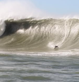 Lucas Chumbo 'vibra' com ondas gigantes no litoral de SC: 'Força assustadora'  Foto: Reprodução/Instagram/@imagensgabriel