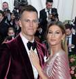 Alfinetada em Gisele Bündchen? Tom Brady diz que jogar de futebol americano 'não o tornou um ótimo pai' em newsletter e fãs apontam indireta.  Foto: Getty Images, Karwai Tang / Purepeople