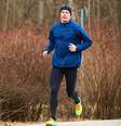 Entenda como evitar rigidez muscular e articular no frio  Foto: Shutterstock / Sport Life