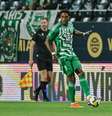 Caju em ação pelo Aris Limassol, do Chipre  Foto: Divulgação/Aris Limassol