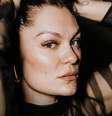 Jessie J atualiza fãs após nova internação no hospital  Foto: The Music Journal