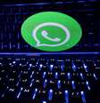 Ilustração com logo do WhatsApp  Foto: Dado Ruvic / Reuters