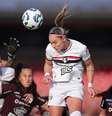 No segundo tempo, o São Paulo não deu espaço e encontrou o empate logo aos cinco minutos, em cruzamento de Bruna Calderan na pequena área  Foto: Lucas Chiereguini/Especial para o Terra
