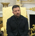 Presidente ucraniano, Volodymyr Zelensky, participa nesta segunda-feira, 18, de uma reunião com o presidente americano, Donald Trump  Foto: Reprodução/YouTube/The White House