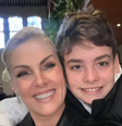 Ana Hickmann e o filho, Alezinho  Foto: Reprodução/Instagram