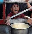 Meio milhão de pessoas — um quarto dos palestinos — estão sofrendo com a crise de fome em Gaza  Foto: Reuters / BBC News Brasil