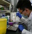 Cientista chinês na Universidade de Tsinghua, em Pequim. (Imagem ilustrativa)  Foto: AFP - NOEL CELIS / RFI