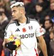 Meia pode regressar ao futebol brasileiro ainda nesta janela de transferências –  Foto: Mike Hewitt/Getty Images - Legenda: Andreas Pereira fica fora de partida contra o United em meio às tratativas com o Palmeiras / Jogada10