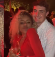 Cariúcha e João Liberato foram vistos aos beijos na última quinta-feira, 21, em uma festa São Paulo   Foto: Reprodução/Redes Sociais