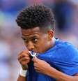 - Divulgação / Chelsea - Legenda: Estêvão chama a atenção com a camisa do Chelsea  Foto: Jogada10