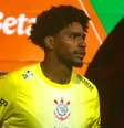 Hugo Souza, jogador do Corinthians, durante partida contra o Athletico-PR no estádio Arena da Baixada pela Copa Do Brasil 2025  Foto: GABRIEL MACHADO/AGIF - AGÊNCIA DE FOTOGRAFIA/AGIF - AGÊNCIA DE FOTOGRAFIA/ESTADÃO CONTEÚDO