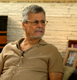 Carlinhos de Jesus descreve tratamento contra dores na perna  Foto: Reprodução/TV Globo