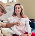 Renata Capucci entrevistou Carlinhos de Jesus para o podcast 'Isso É Fantástico'  Foto: Robson Fordein/Rede Globo