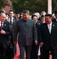 Xi e Putin foram flagrados falando sobre transplante e vida até os 150 anos  Foto: AFP via Getty Images / BBC News Brasil