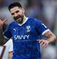 Foto: Yasser Bakhsh/Getty Images - Legenda: Mitrovic em ação com a camisa do Al-Hilal, da Arábia Saudita / Jogada10