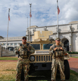 Agentes da Guarda Nacional dos Estados Unidos  Foto: Yasin Ozturk/Anadolu via Getty Images