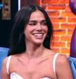 Bruna Marquezine revelou que já ficou com meninas  Foto: Reprodução/Globo