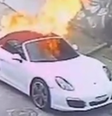 Porsche foi incendiado por criminosos em SP  Foto: Reprodução