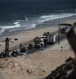 Imagem desta terça-feira, 9, de palestinos no norte de Gaza fugindo devido à intensificação dos ataques israelenses  Foto: Anadolu/GettyImages
