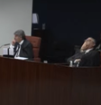 Flávio Dino reage ao quarto pedido de pausa de Luiz Fux, durante leitura de voto no julgamento da Ação Penal 2668, que apura tentativa de golpe de Estado   Foto: Reprodução/TV Justiça