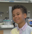 Aiden tem 9 anos e frequenta aulas de uma universidade enquanto também cursa o Ensino Médio  Foto: Reprodução/NCB Philadelphia