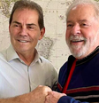 Paulinho da Força (Solidariedade-SP) ao lado do presidente Lula (PT) em foto tirada durante a campanha de 2022  Foto: Divulgação/Solidariedade