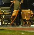 Lucas Leto e Álvaro Xaro trocam beijos em quiosque no Rio de Janeiro  Foto: AGNEWS | Thiago Martins