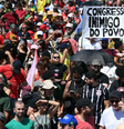 Manifestantes em Brasília contra a PEC da Blindagem e a proposta de anistia a golpistas  Foto:  Evaristo Sa / AFP