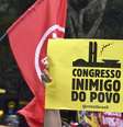 Manifestante em ato na Avenida Paulista, em São Paulo, neste domingo, 21.   Foto: ESTADÃO CONTEÚDO